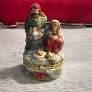 Vintage Nativity Scene- Ceramic Hinged Trinket Box- Holy Family - Christmas